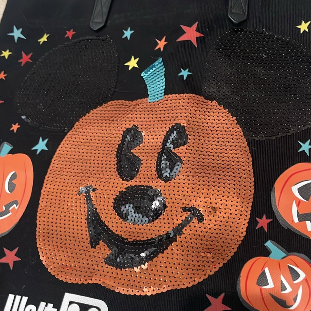 Walt Disney world Halloween tote bag with sequined Mickey pumpkin - Picture 2 of 9